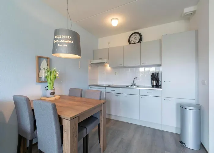 Apartment Beachside Bliss In